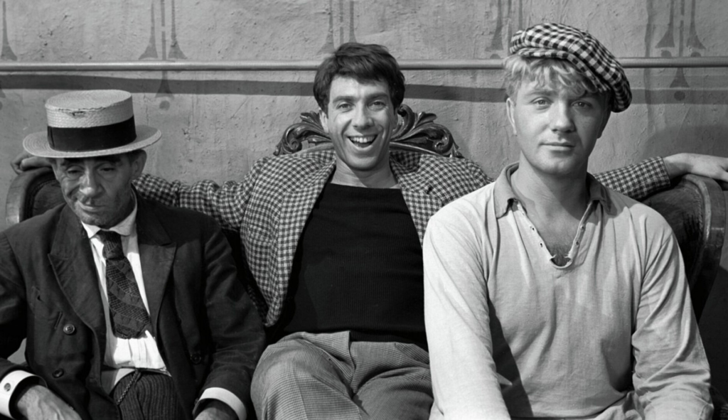 Сюжет фильма Золотой телёнок (1968)